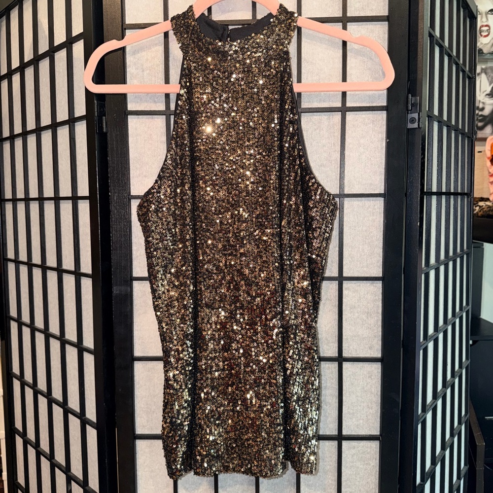 Dark sequin Cable and Gauge fashion tank top like new size adult women’s small